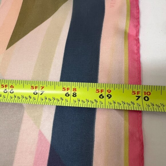 Vince Camuto Elegant Cream/Pastels Geometric pattern rectangle Scarf 18 x 70 - Picture 11 of 11